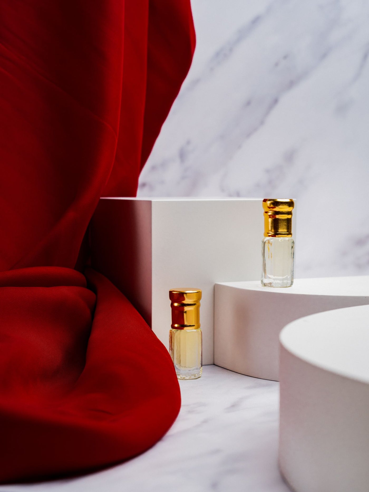How to Travel With Perfume: Airline Rules, Packing & Tips (2026)